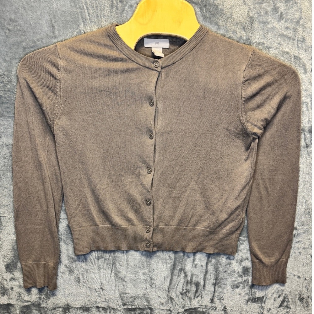 2164 | H&M Cropped Button Front Knit Cardigan Sweater Taupe Brown Womens M